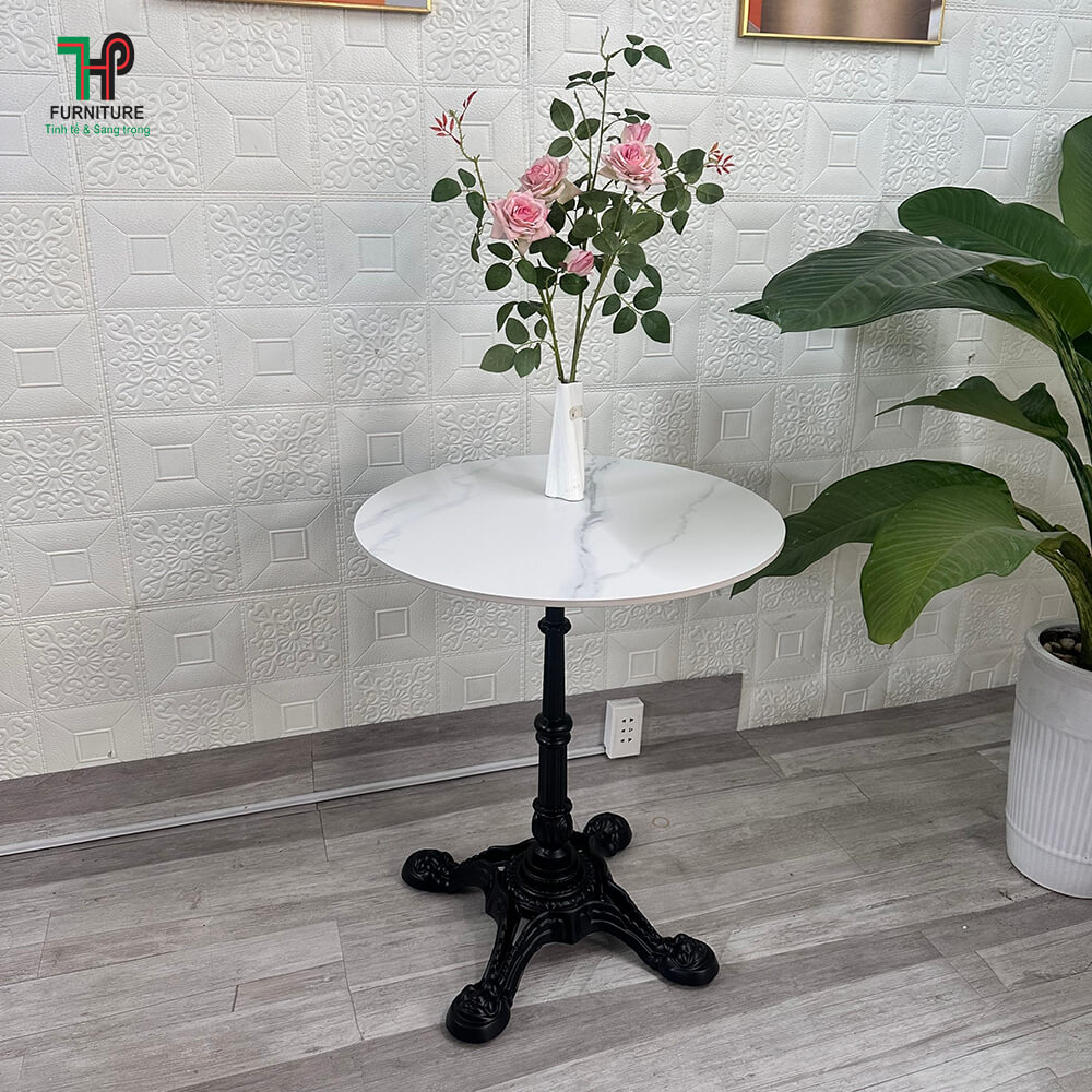 bàn mặt đá chân sắt